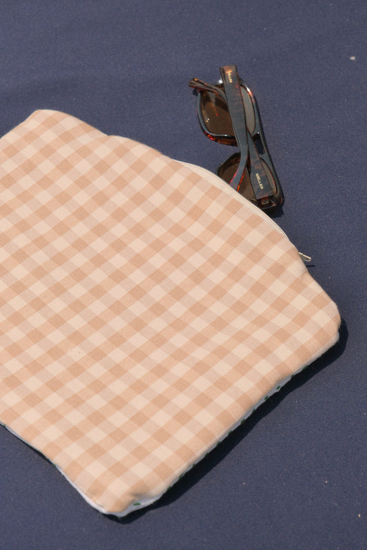 BeachPouch image 1